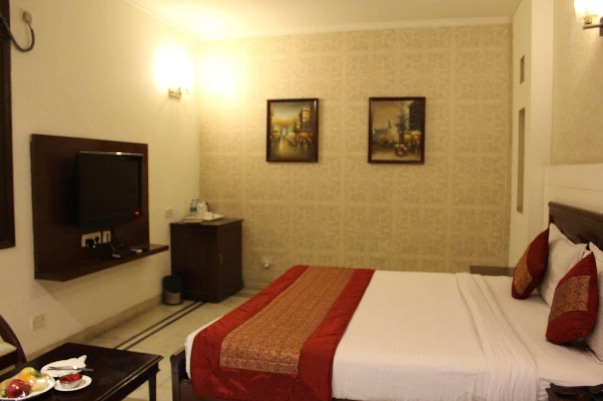 نيودلهي Hotel Comfort Zone Greater Kailash المظهر الخارجي الصورة